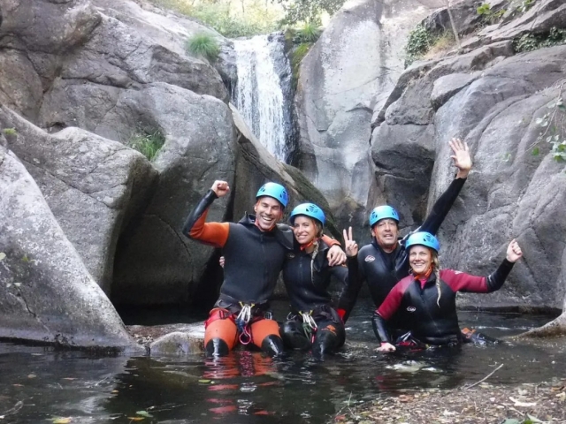 Día de aventura haciendo barranquismo