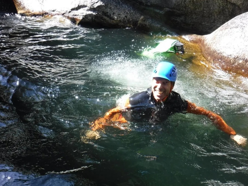 Barranquismo acuático por el río Júcar Barranquismo acuático por el río Júcar