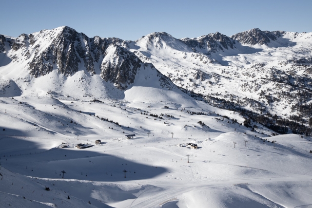 Disfrutando con mosots de nieve 