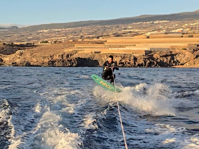 Sessão de Wakeboard no Isora Guide, 30min
