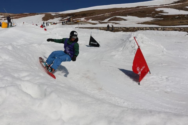  在 Brañavieja 滑雪板 