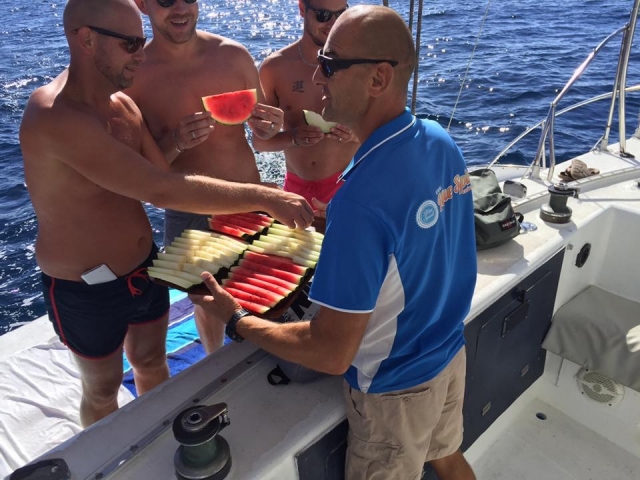  Lunch on the catamaran 