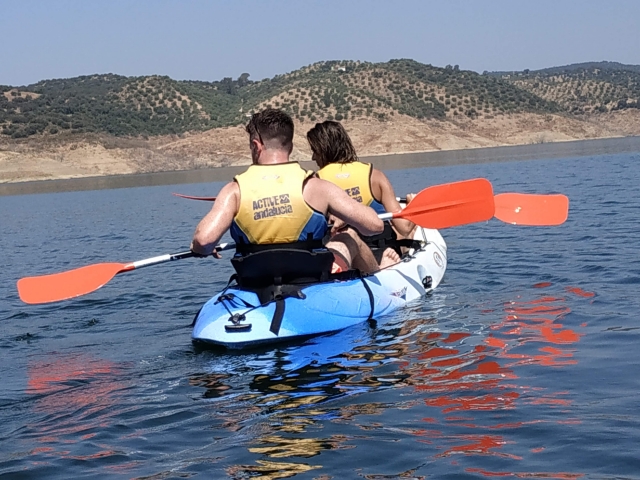 Kajakfahren im Stausee 