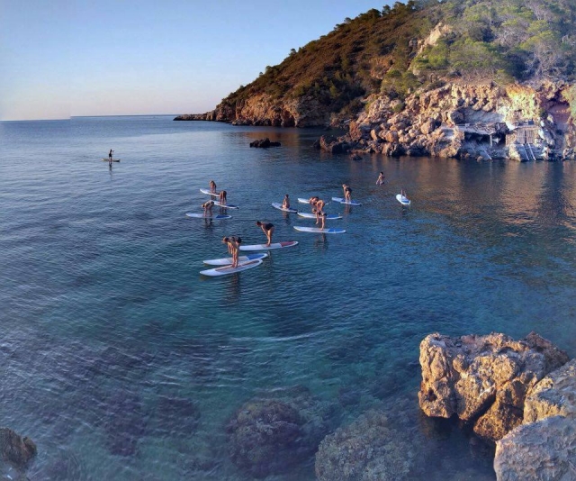  Paddle surf na praia de Es Figueral