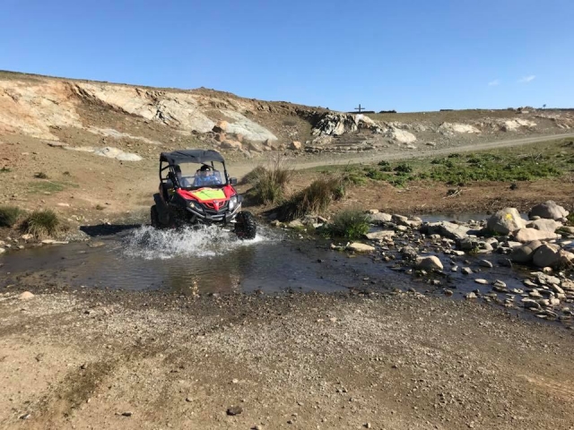  Traversata di sentieri con il buggy 