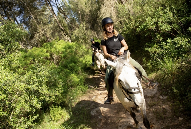 Pbaños a caballo en Mallorca