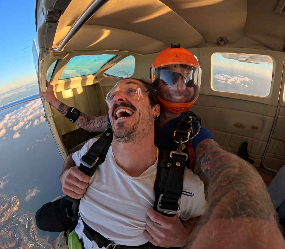 马斯帕洛马斯跳伞 