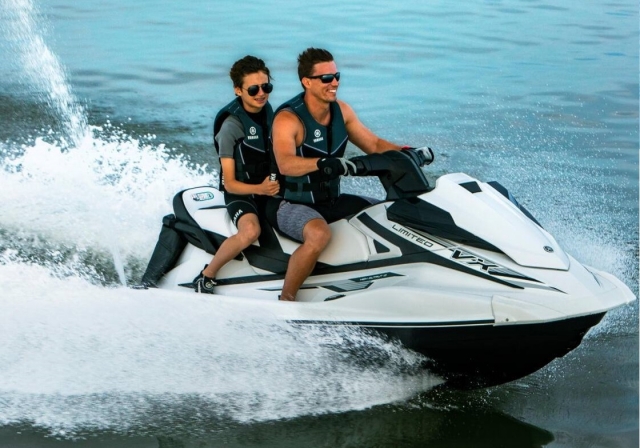 Jet ski para dos en Ribadesella