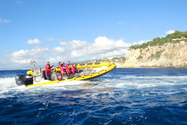  Navigando in motoscafo 