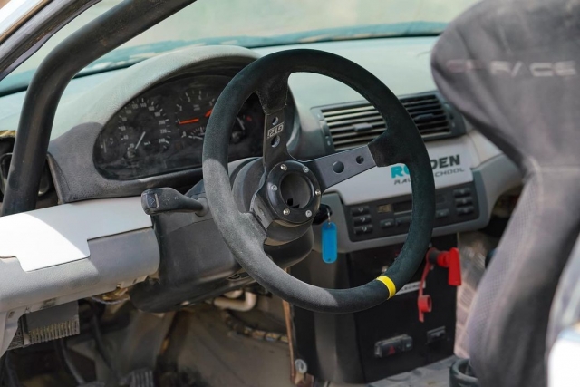  Volant d'un rallye automobile