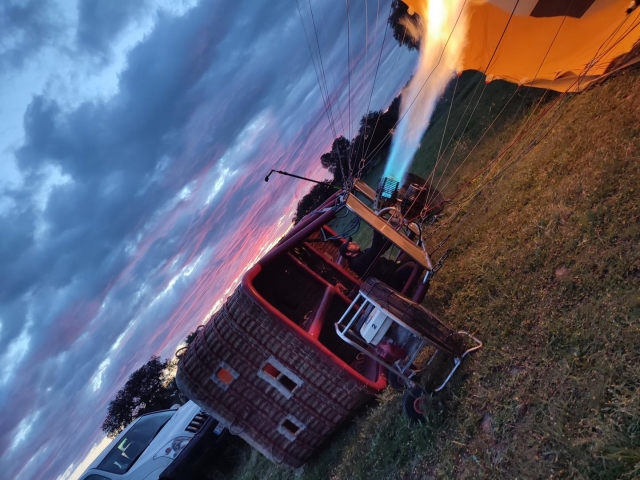  Inflação do balão de ar quente na Galiza