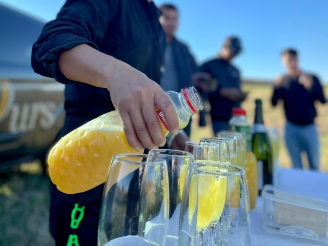  Toast with cava or juice 