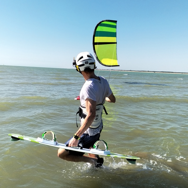 En clase de kitesurf por Sanlúcar 