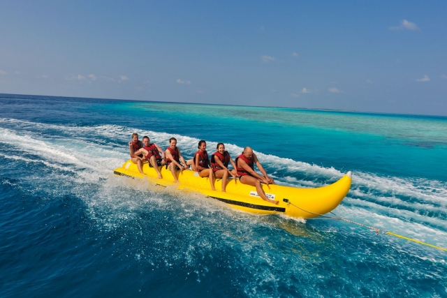 Sujetos a la banana boat durante la ruta