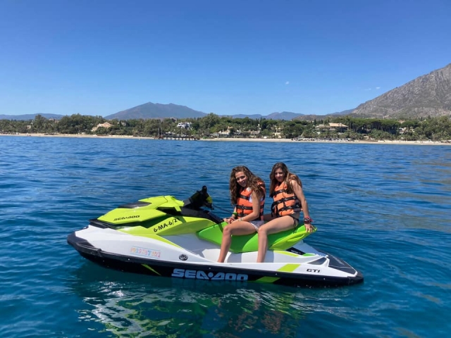 Paseo en moto de agua biplaza