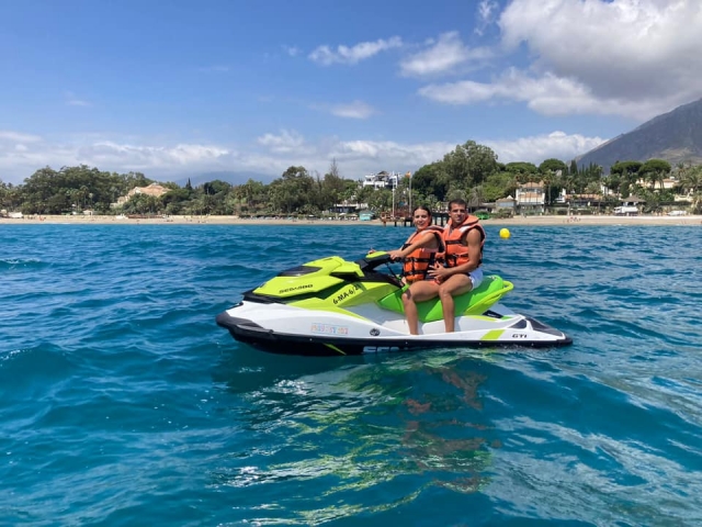 Paseo en moto de agua a Marro Cerro Gordo