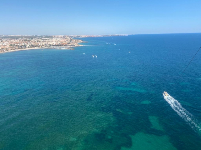 Vuelo en parasailing en el mar Menor