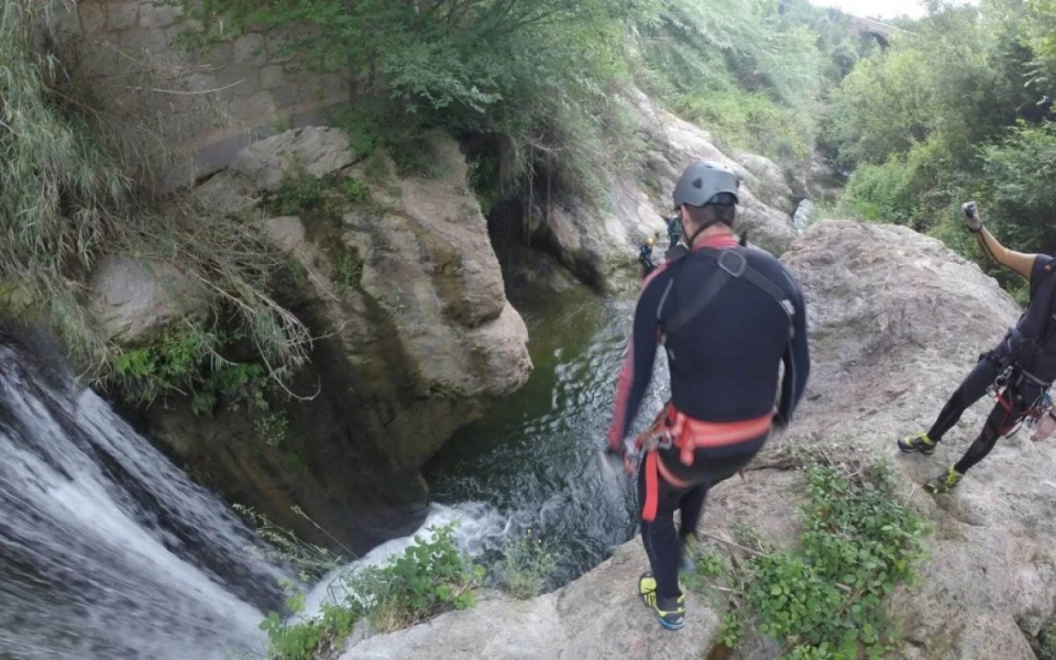 Rota de iniciação ao canyoning 