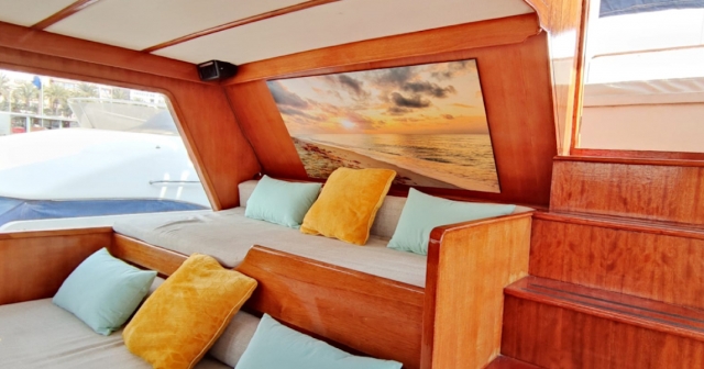  Installations confortables du yacht 