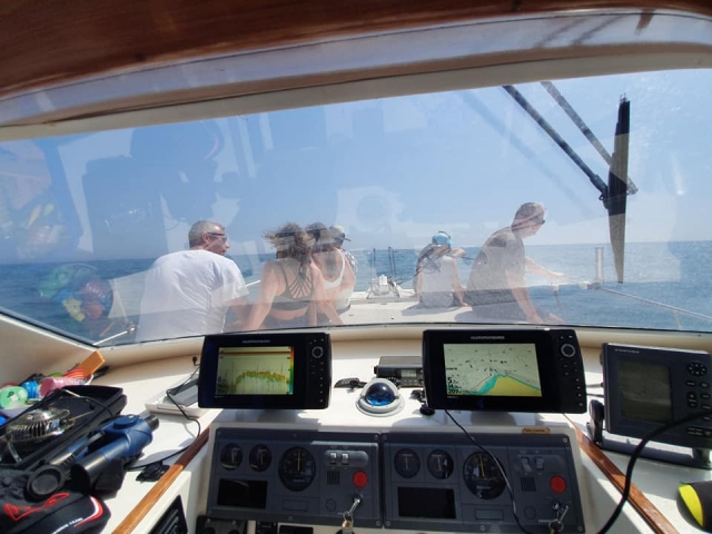 Family ride aboard the catamaran along San Miguel Beach 