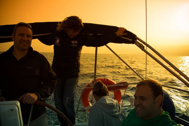 Paseo al atardecer en velero por la Costa Cantábrica