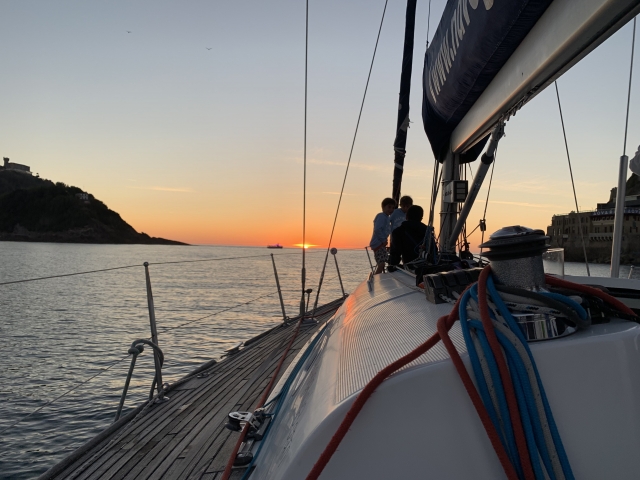 Vistas del atardecer en la costa vasca