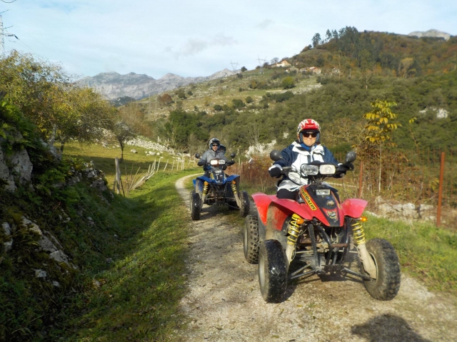  Conduire des quads à travers les montagnes asturiennes