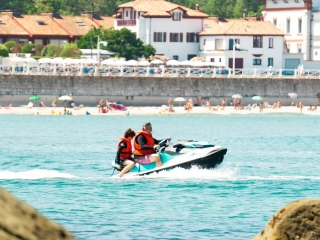 Pack jet ski biplaza a Llanes + paddle surf, 4h