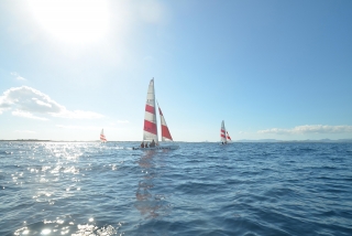 Voucher noleggio catamarano a Es Pujols 16 ore