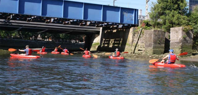  Giro in canoa per gruppi attraverso i Paesi Baschi