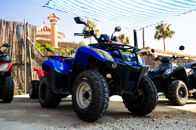  Quad-Bikes 