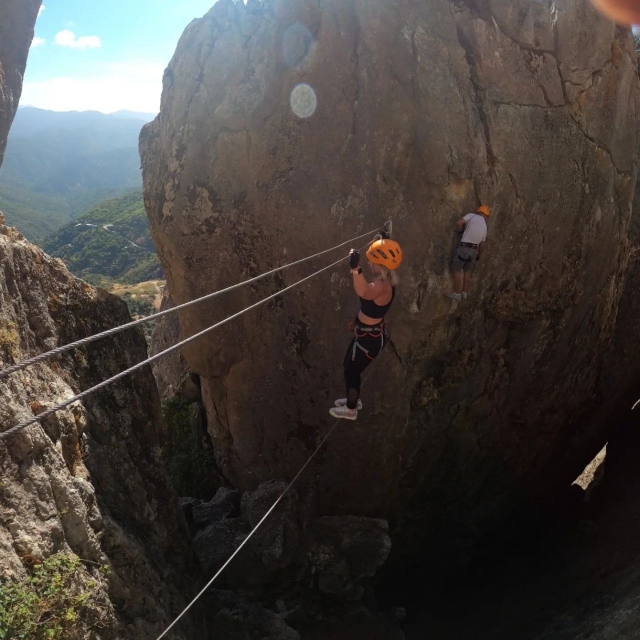 Pasando por el puente