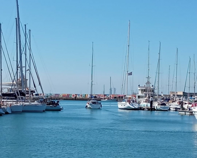  Boats in Puerto Sherry 