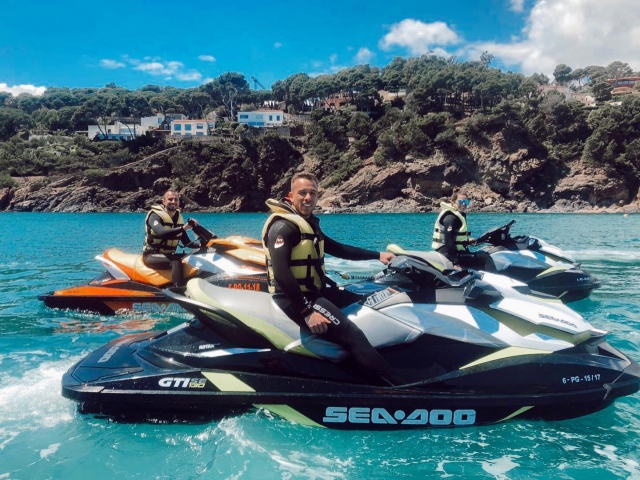  Parcours du lever du soleil en jet ski 