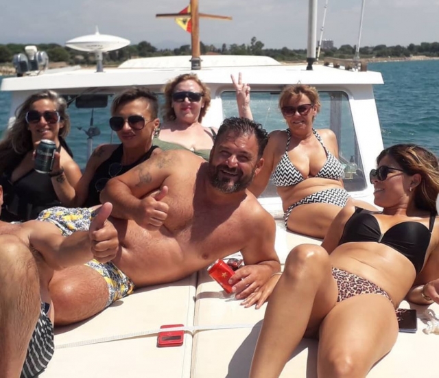  Avec des amis à bord du Llaüt 