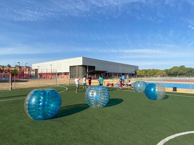  Bolle sul campo da gioco 