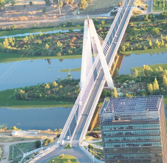  Ponte de Badajoz vista a partir do balão de ar quente 