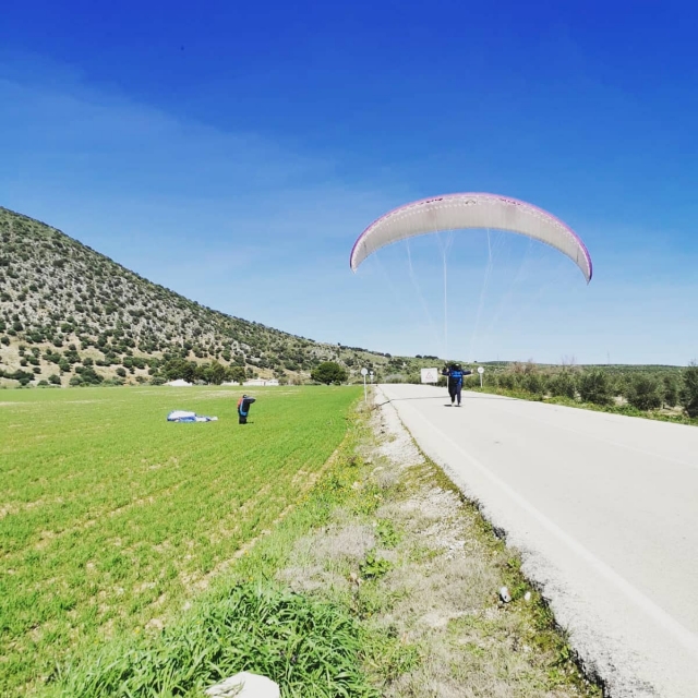  Decolagem de parapente em Córdoba 