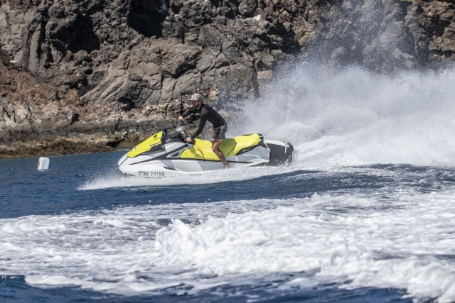  Expérience avec jet skis aux îles Canaries