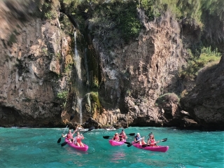 Location en kayak par Maro Cliffs, 1 heure