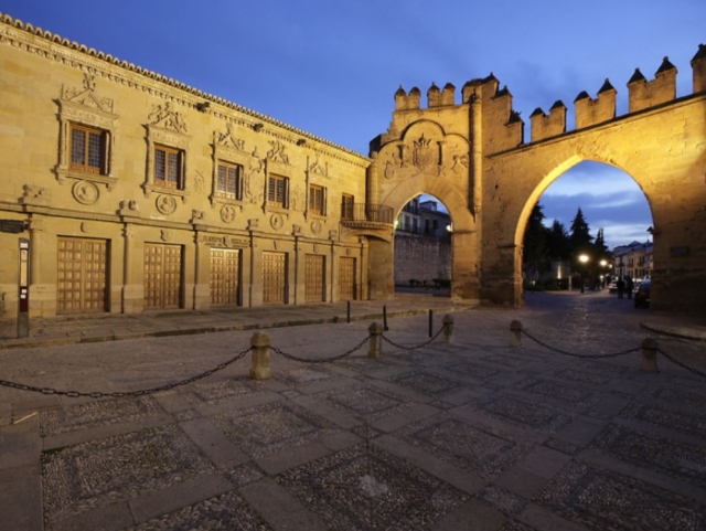  Tramonto nella Plaza del Populo di Baeza 