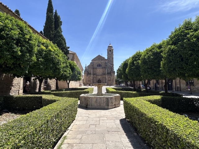 Basílica Foto de grupo na Basílica Santa María de los Alcazares 