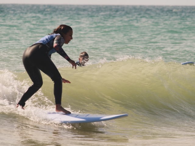 Súbete a una tabla de surf