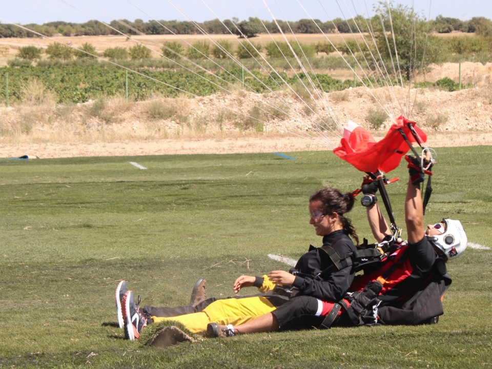 Salto en paracaídas