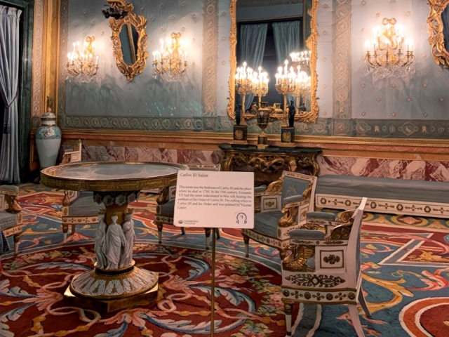  Salão de Carlos III no Palácio Real