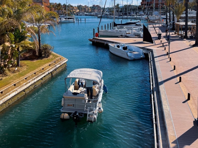 Boat rental no license port sotogrande, 3h