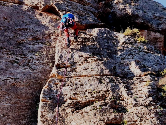  Scalata sulle pareti rocciose ad Alcoy 