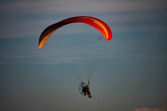 Sobrevolando Huelva en paramotor