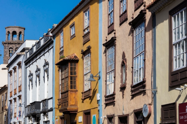  Facades in La Laguna 