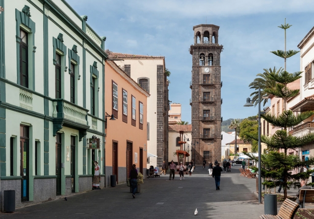 Visiting La Laguna 